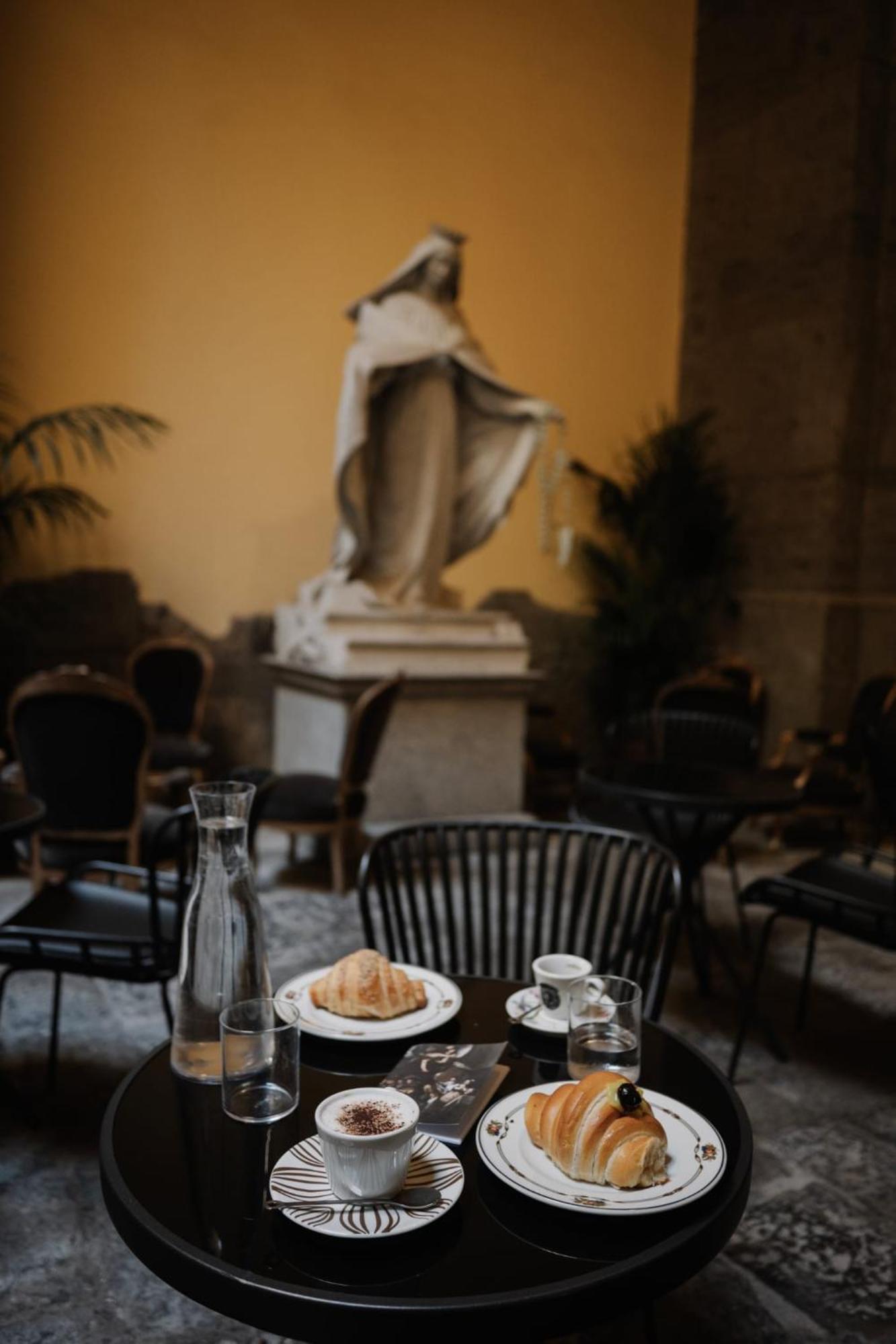 Il Fondaco All'Archivio Storico เนเปิลส์ ภายนอก รูปภาพ